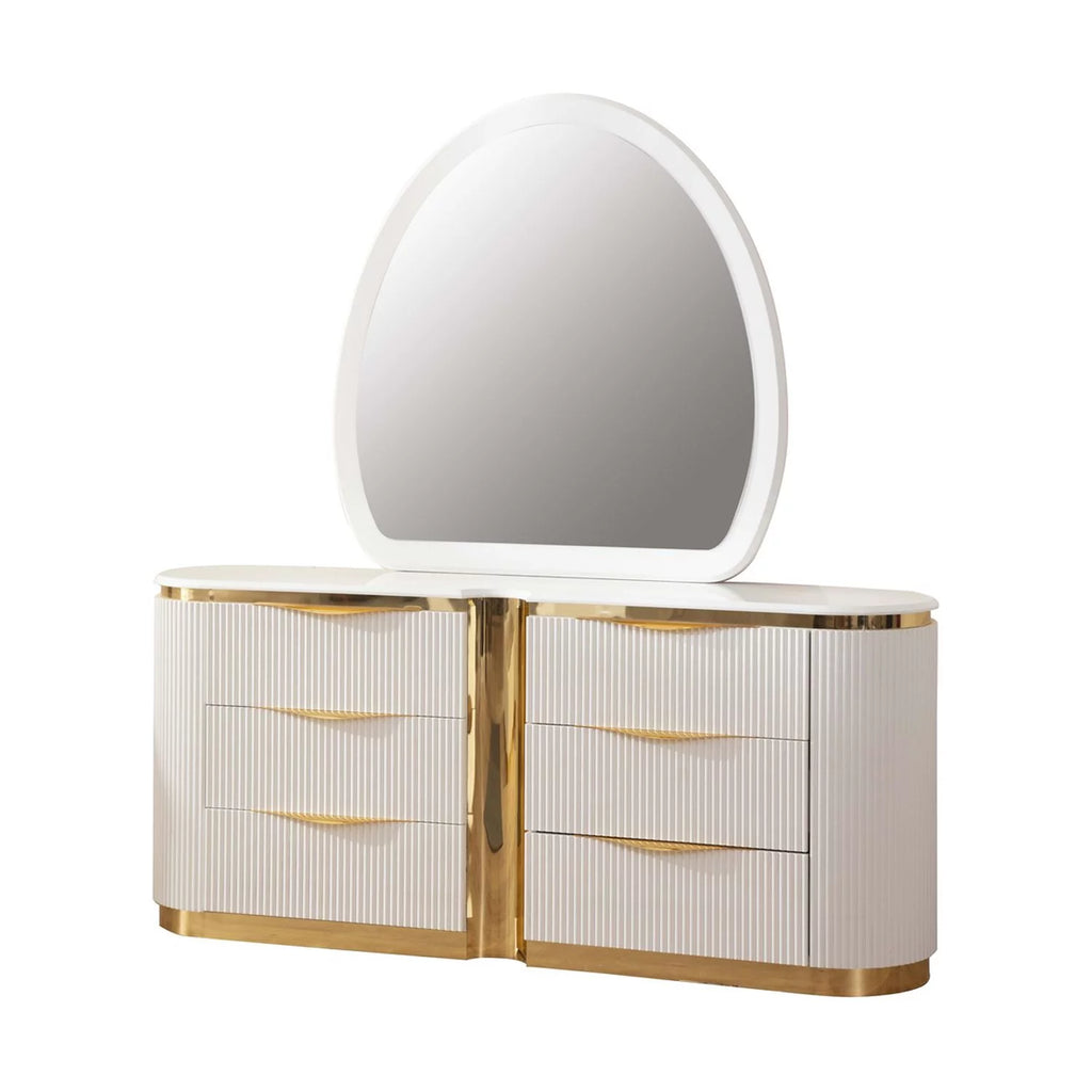 White Wood Dresser R4542