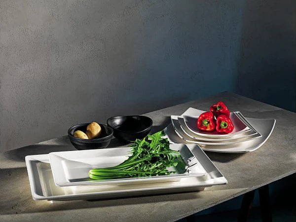 Oval Tray 34x21cm I44390