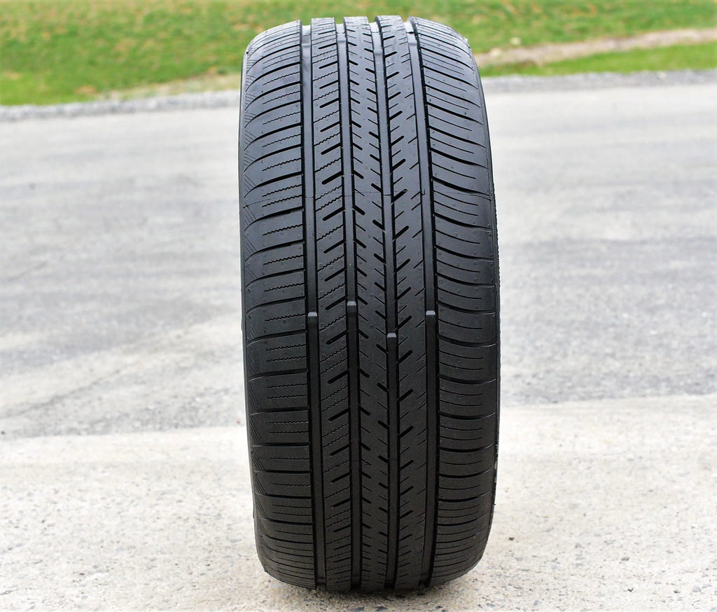 Set of 4 255/40R18 99Y XL High Performance Tires Q3539