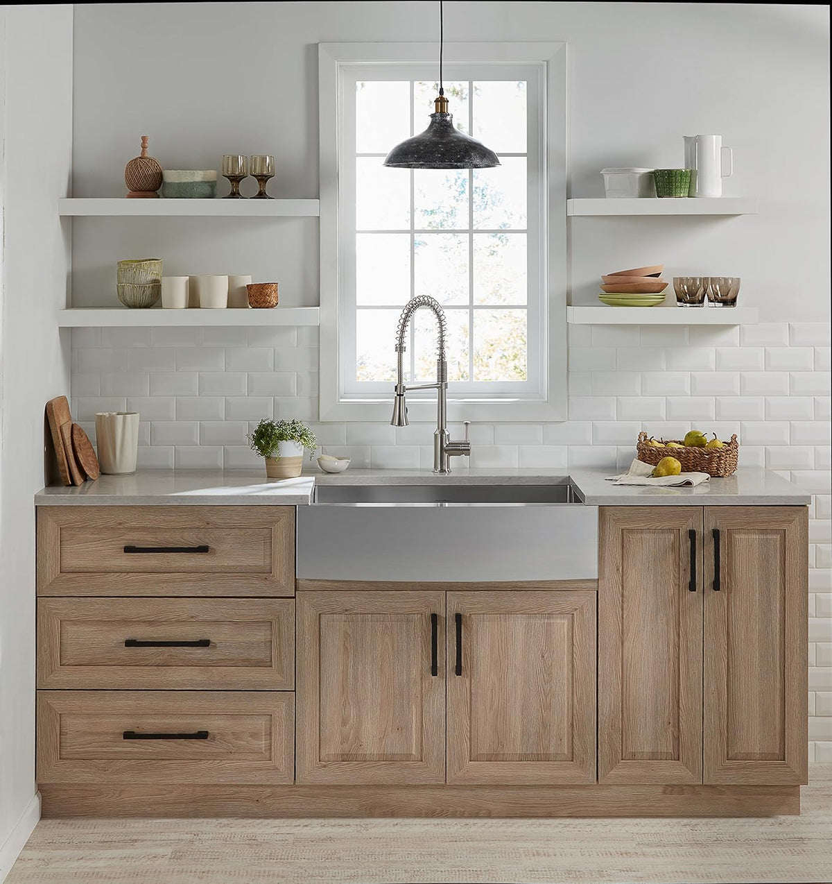 33X22-Inch Apron Stainless Steel Sink with Grid and Drain T6511