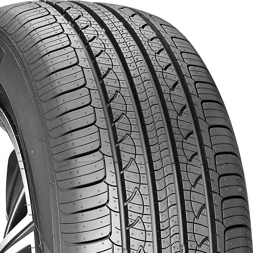 215/55R17 Tire U73639