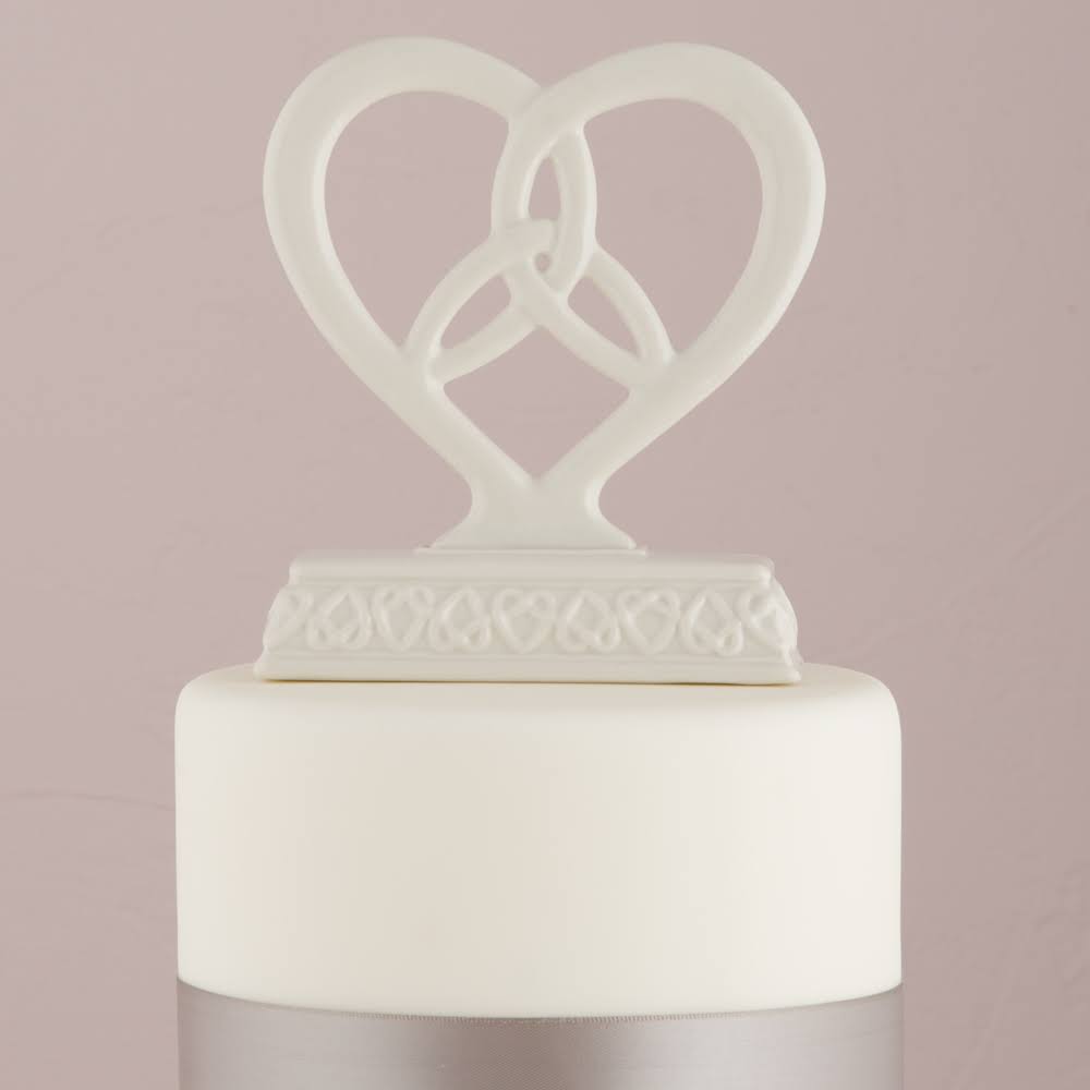 Heart Framed Trinity Knot Cake Top L950