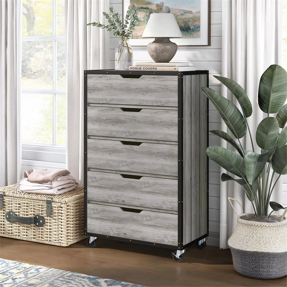 Wood 5-Drawer Dresser S8164