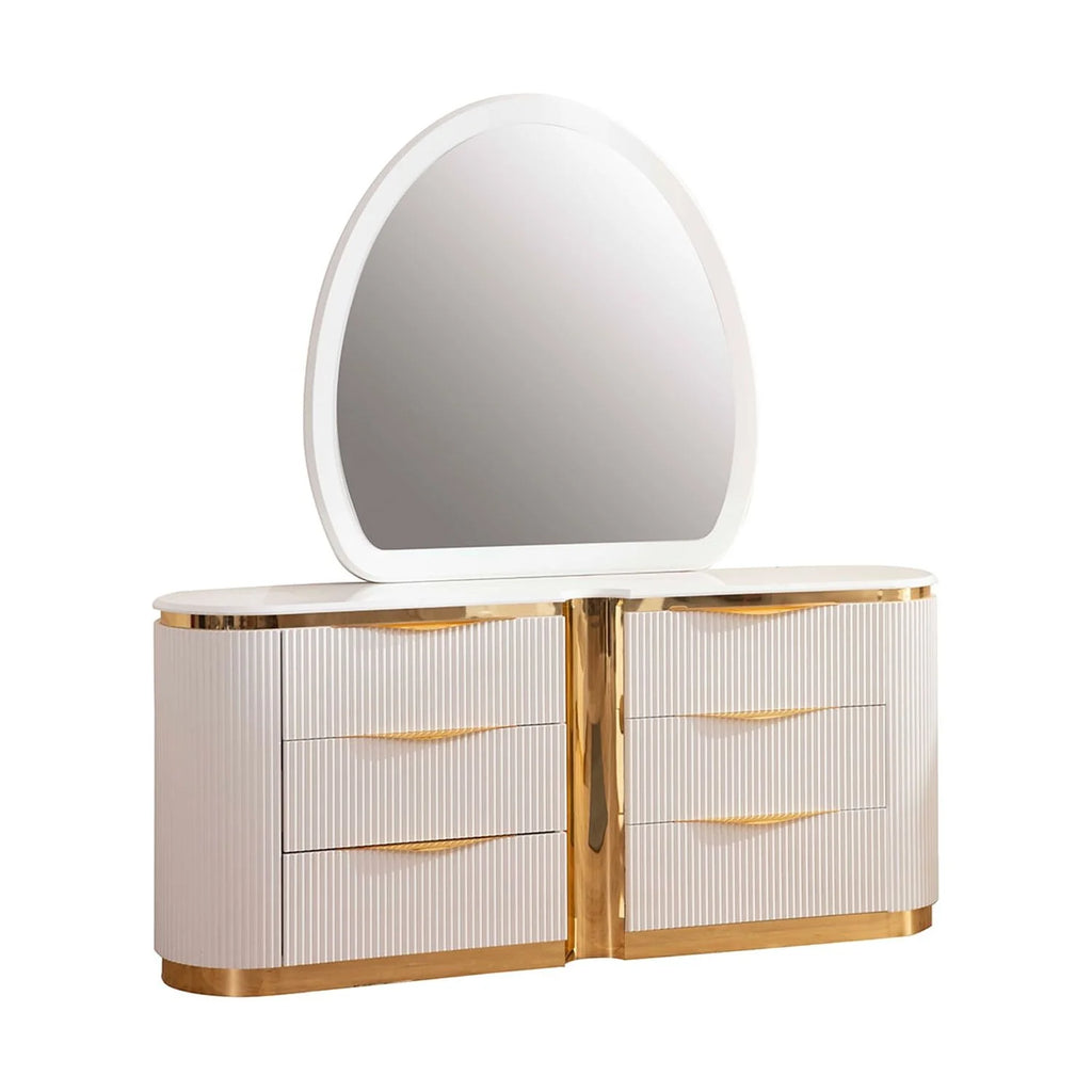 White Wood Dresser R4542
