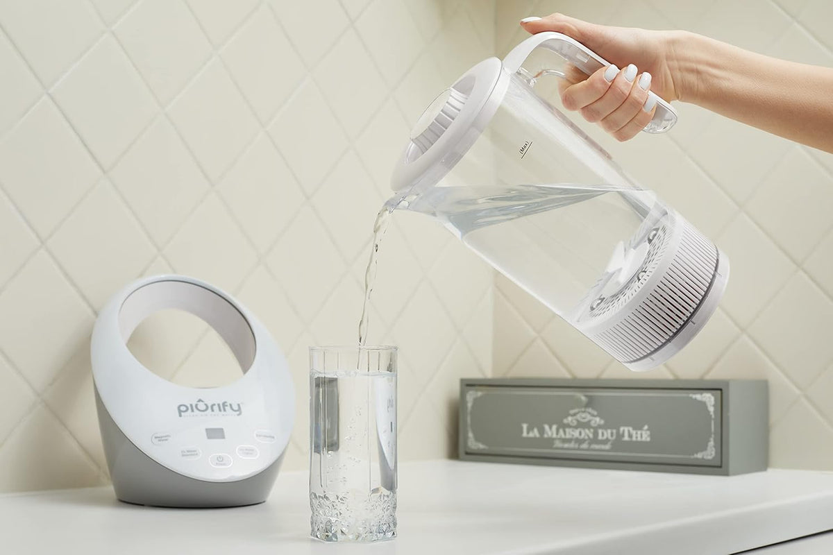 Hydrogen Alkaline Water Pitcher with SPE and PEM Concentrator Technology F696202
